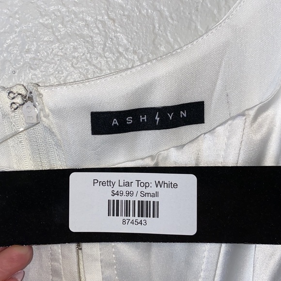 Top - Picture 4 of 7